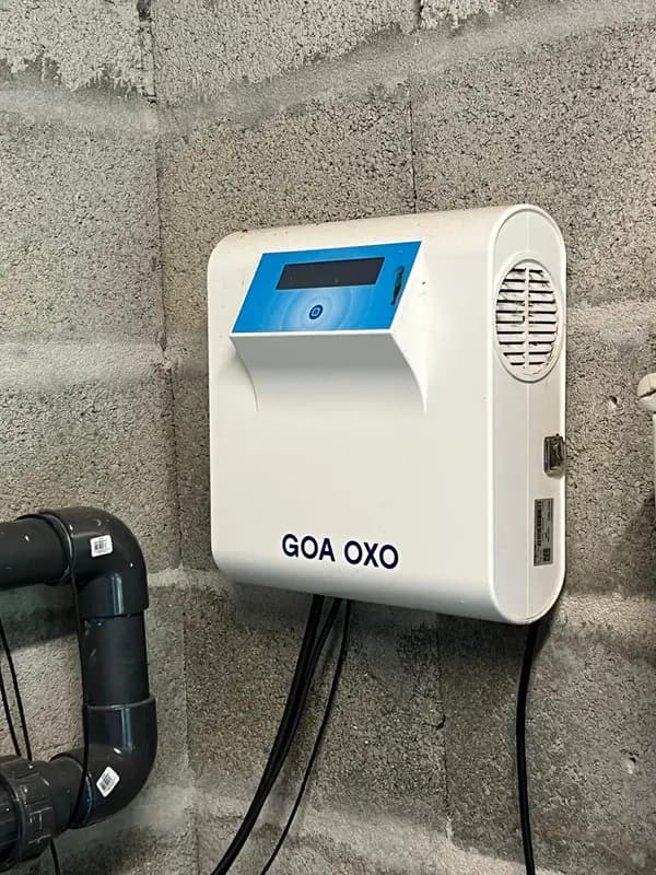 Électrolyseur GOA OXO mural — système de traitement de l\'eau par électrolyse du sel